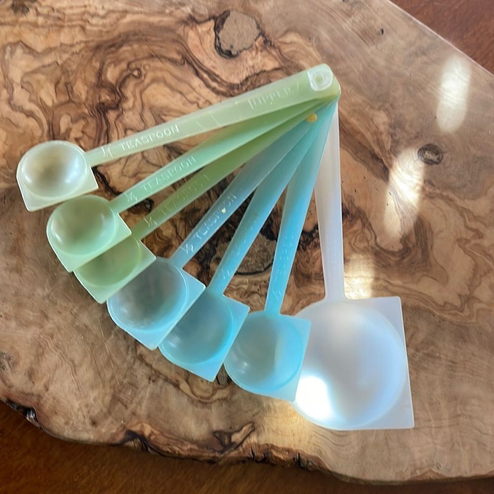 Vintage Tupperware Measuring Spoons